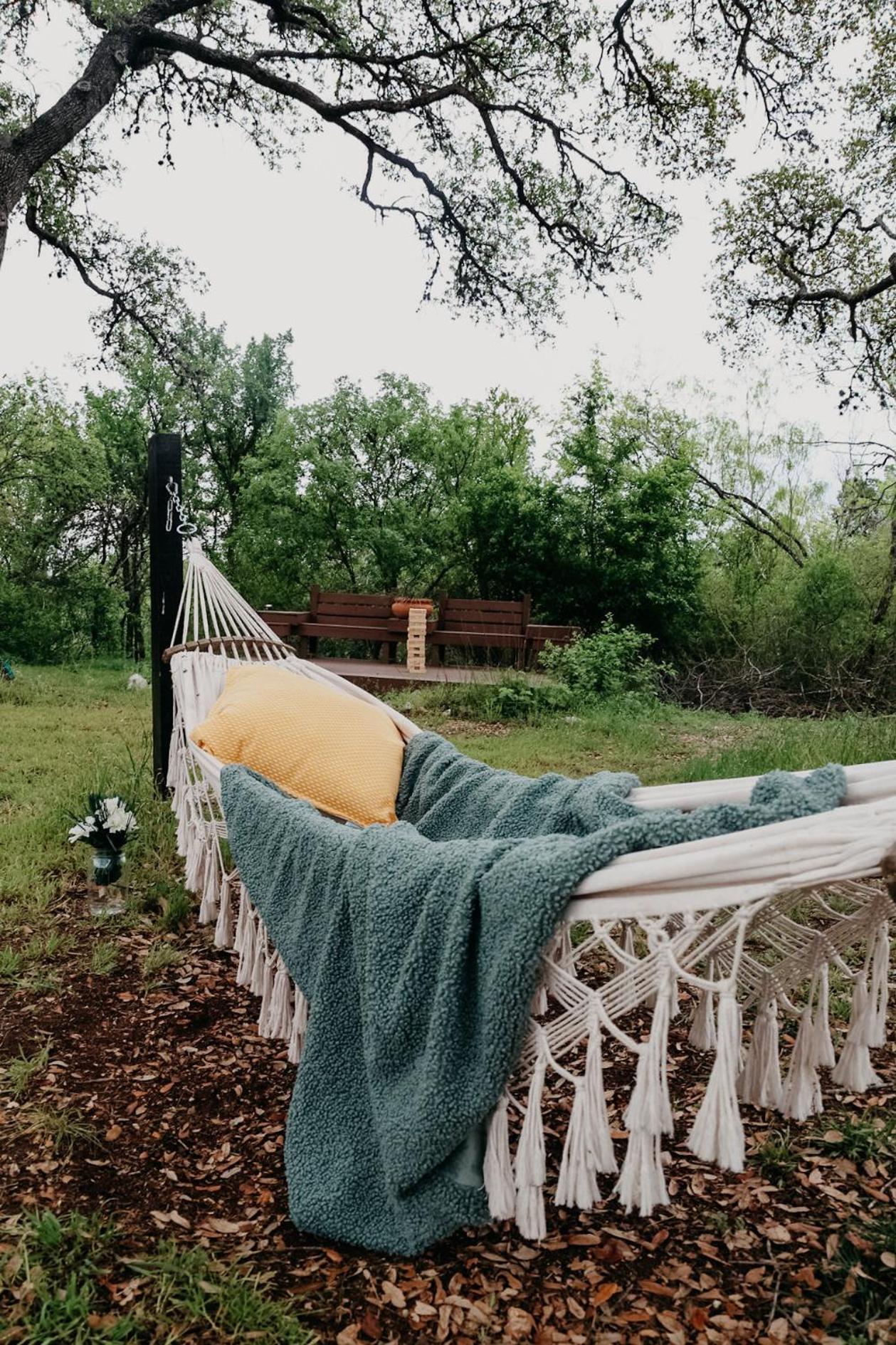 The Maverick: A-frame W/ Hammock And Tree View Chalet